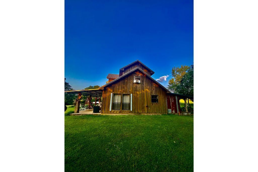 Photo of Outdoor in Atoka