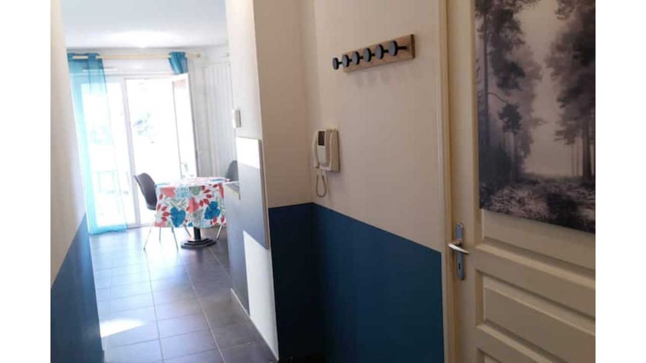 Photo of Others in Gap