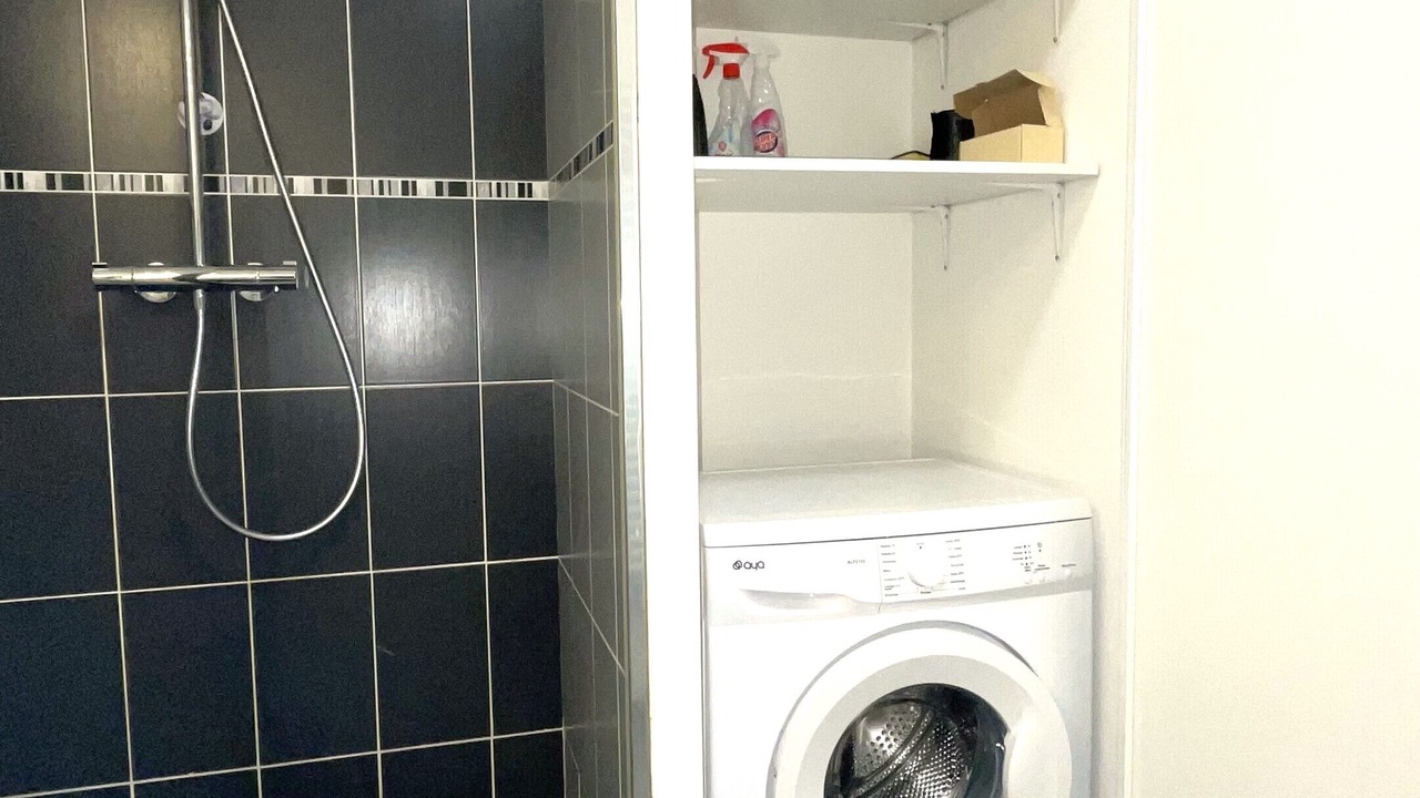 Photo of Others in Gap