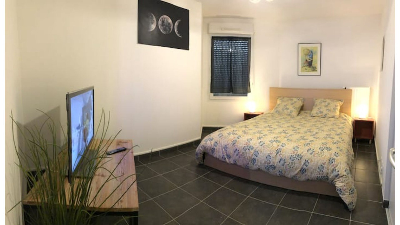 Photo of Others in Gap