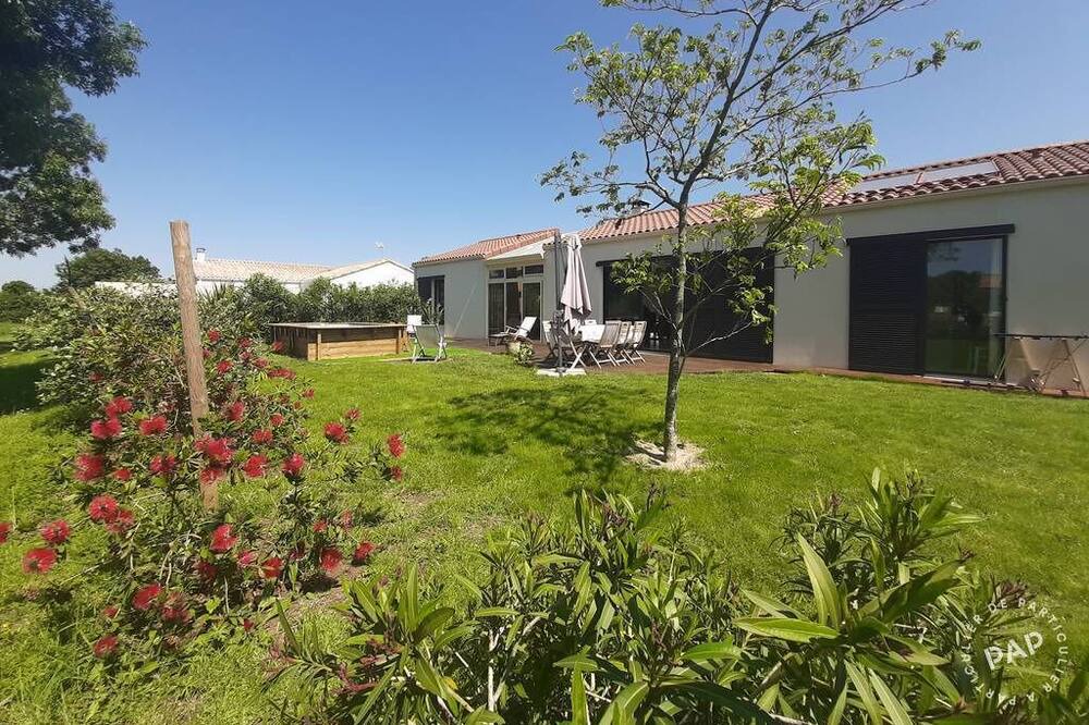 Photo of Outdoor in Le Bernard