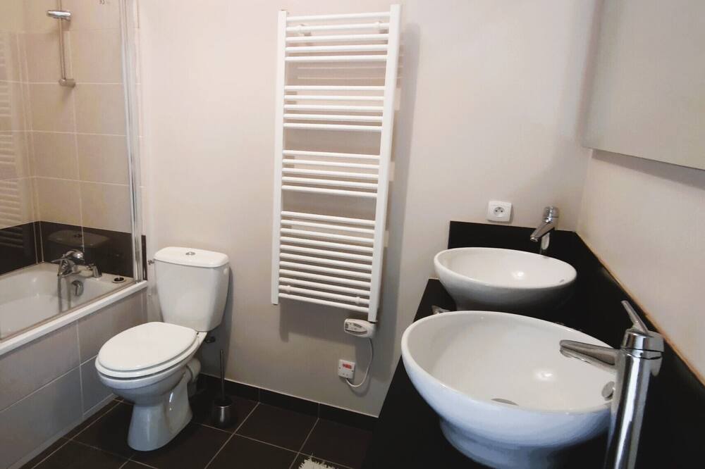 Photo of Bathroom in Le Bernard