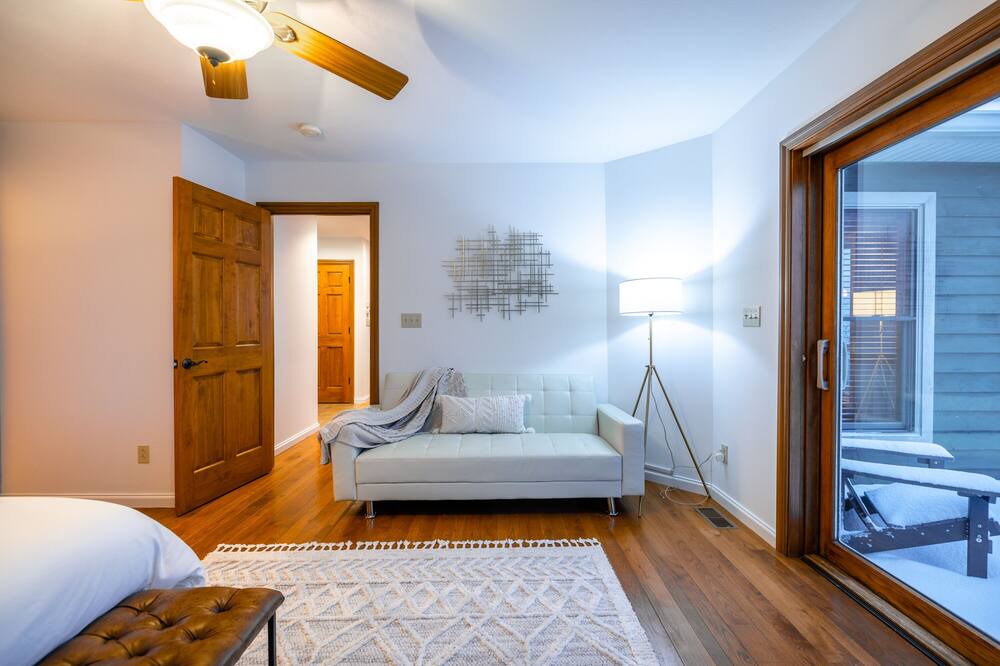 Photo of Bedroom in Mountain Base