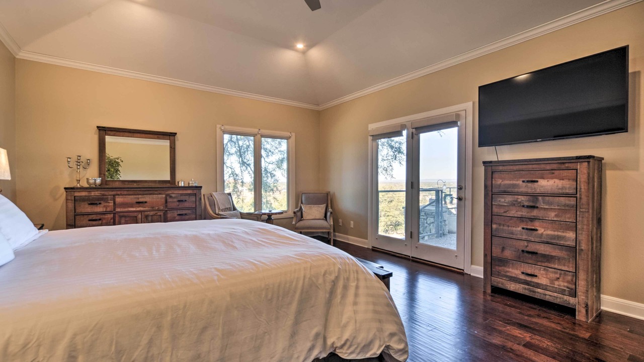 Photo of Bedroom in Barton Creek Lakeside