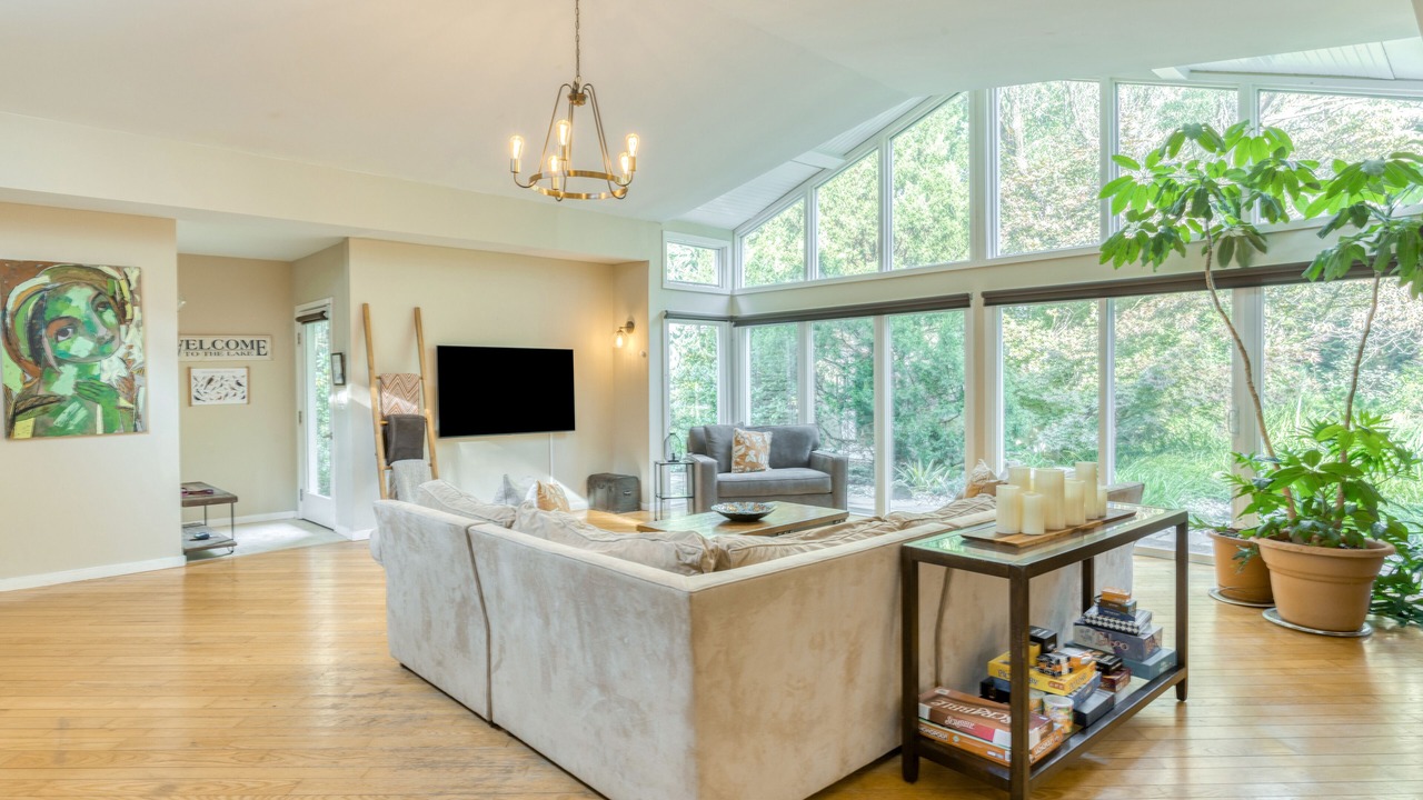 Photo of Livingroom in Harbert
