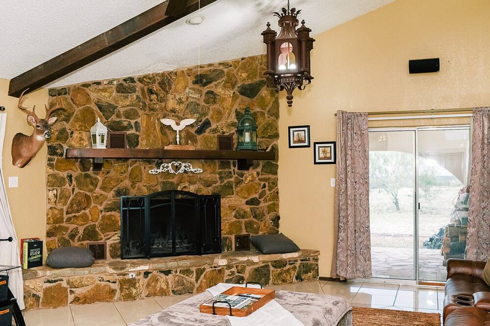 Photo of Livingroom in Amistad National Recreational Area