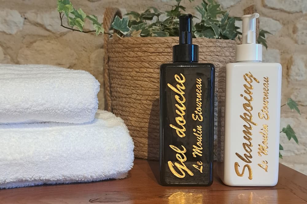 Photo of Bathroom in Champagnac