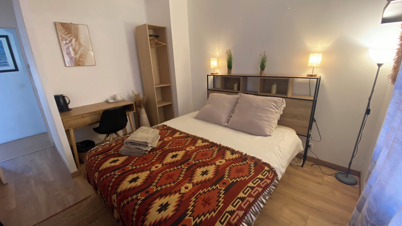Photo of Bedroom in Asnieres-sur-Seine