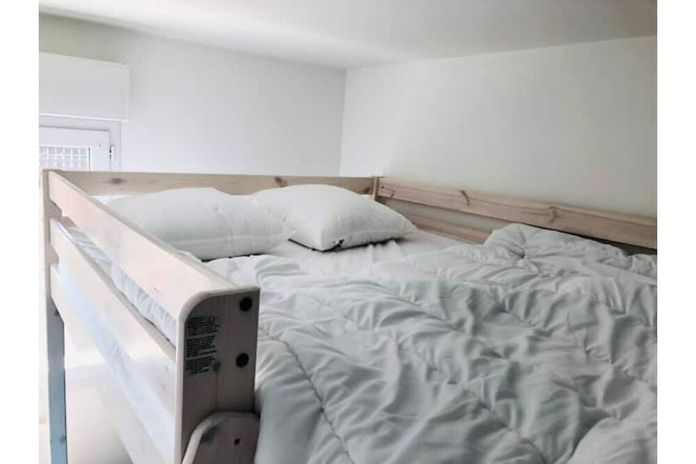 Photo of Bedroom in Le Portel