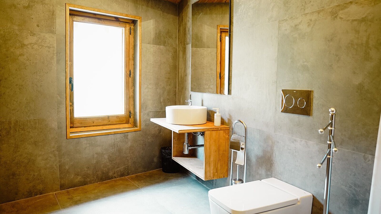 Photo of Bathroom in Naves