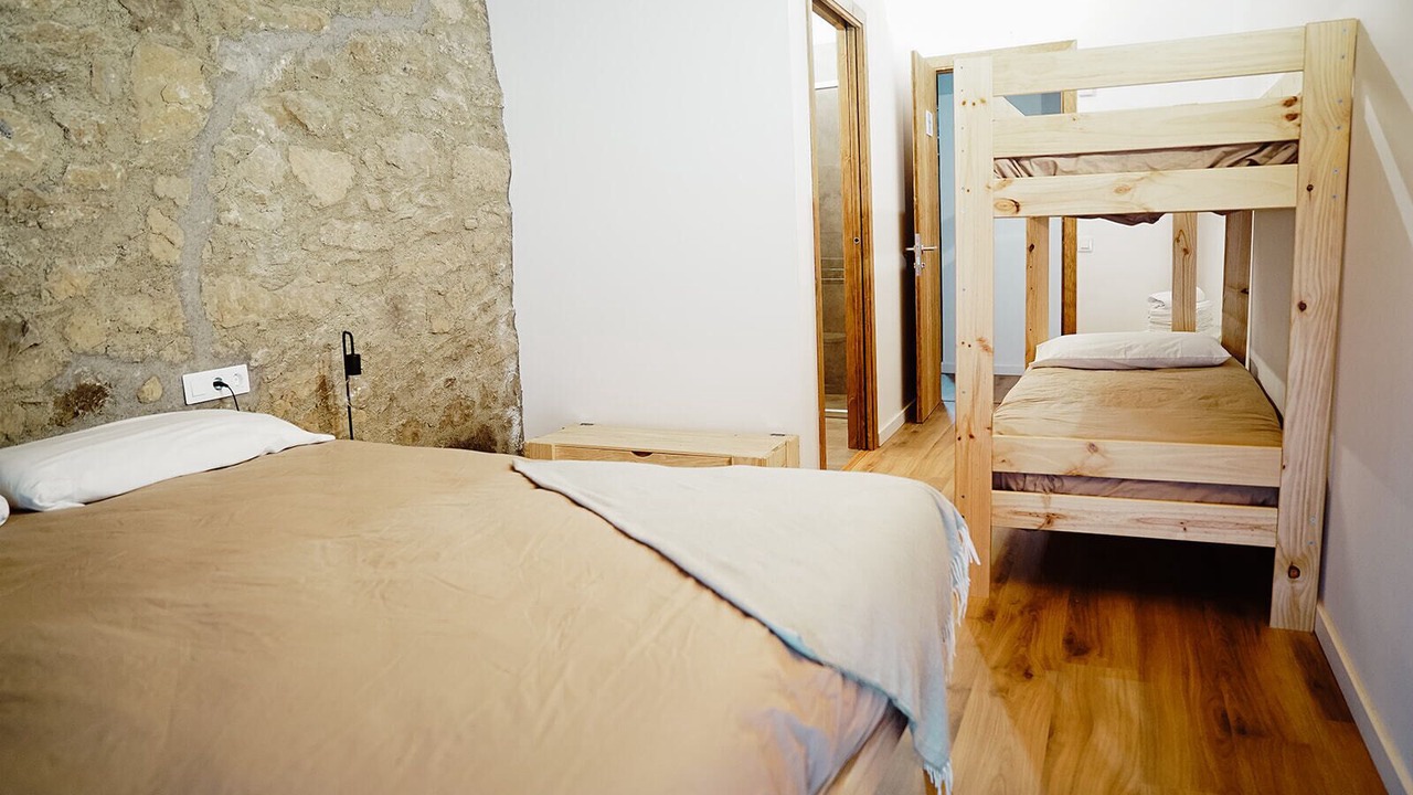 Photo of Bedroom in Naves