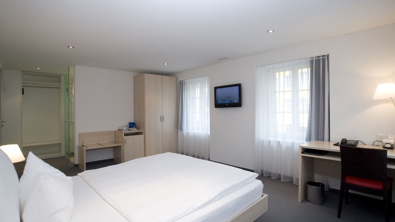 Photo of Bedroom in Uster District