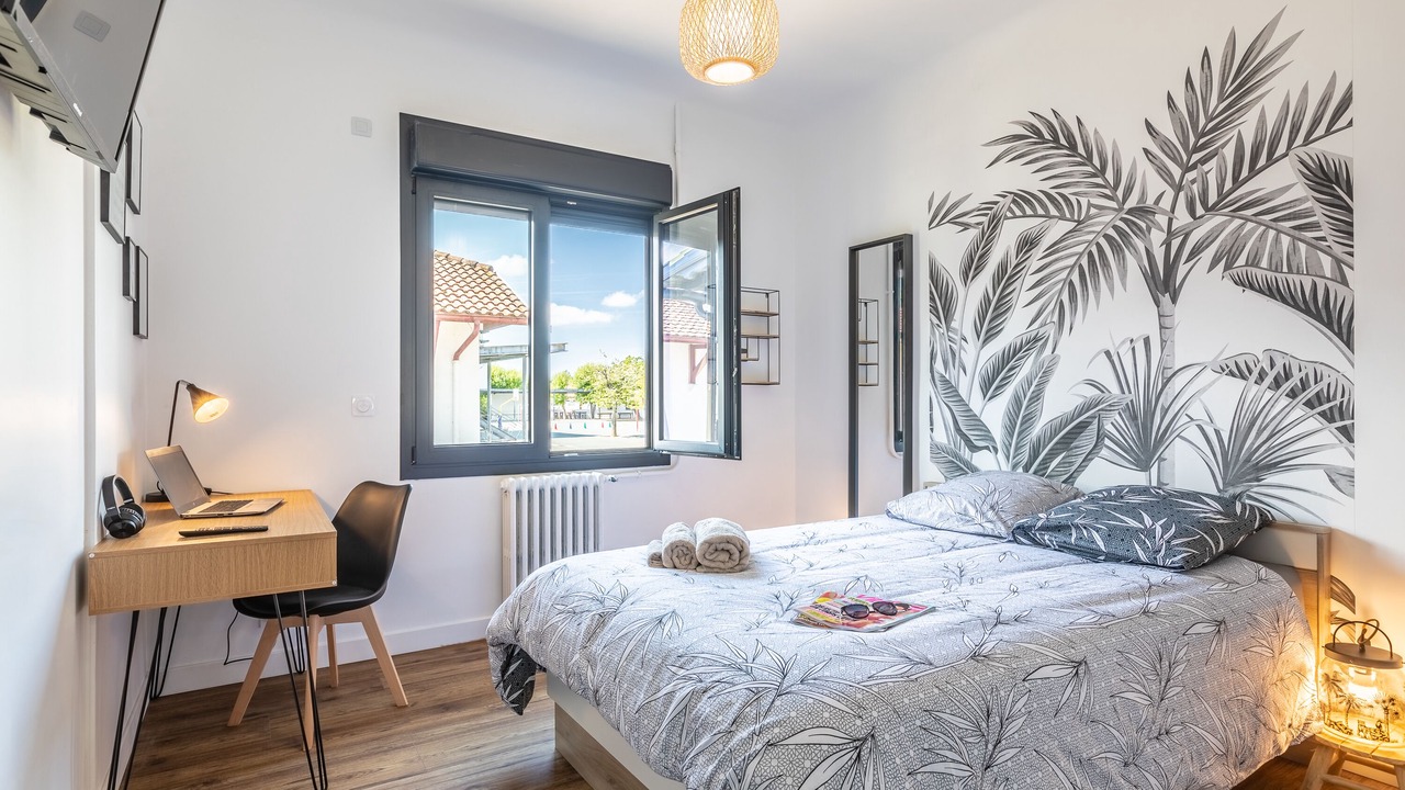 Photo of Bedroom in Saint-Vincent-de-Tyrosse