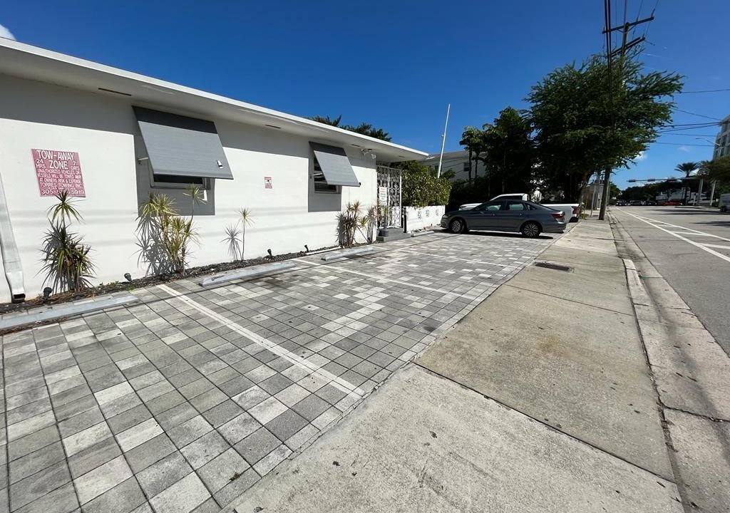 Photo of Outdoor in Northeast Miami