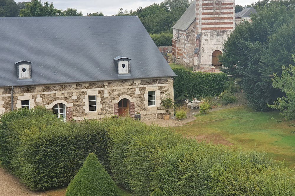 Photo of Outdoor in Saint-Sauveur-d'Emalleville