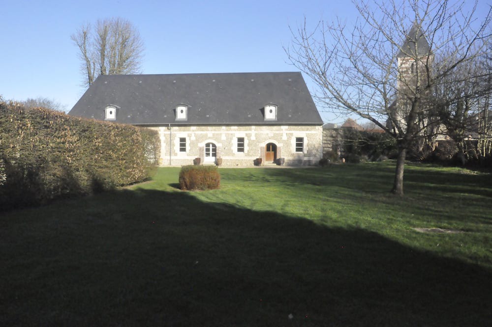 Photo of Outdoor in Saint-Sauveur-d'Emalleville