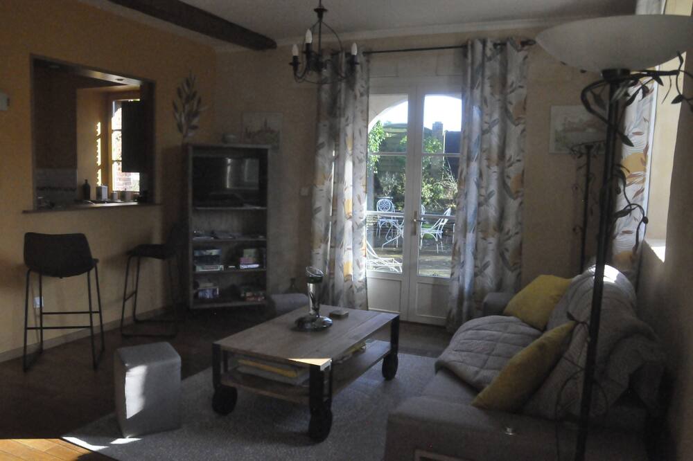 Photo of Livingroom in Saint-Sauveur-d'Emalleville