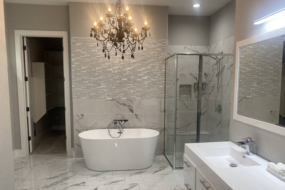 Photo of Bathroom in Horseshoe Bay West
