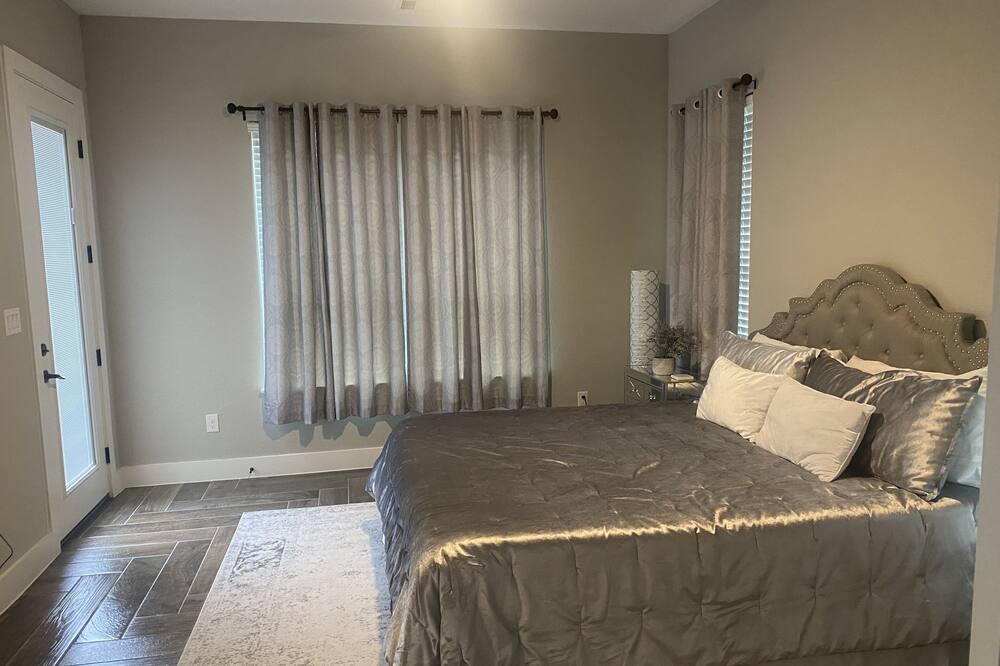 Photo of Bedroom in Horseshoe Bay West