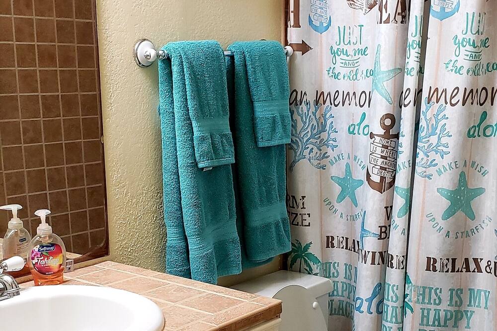 Photo of Bathroom in Sailhouse