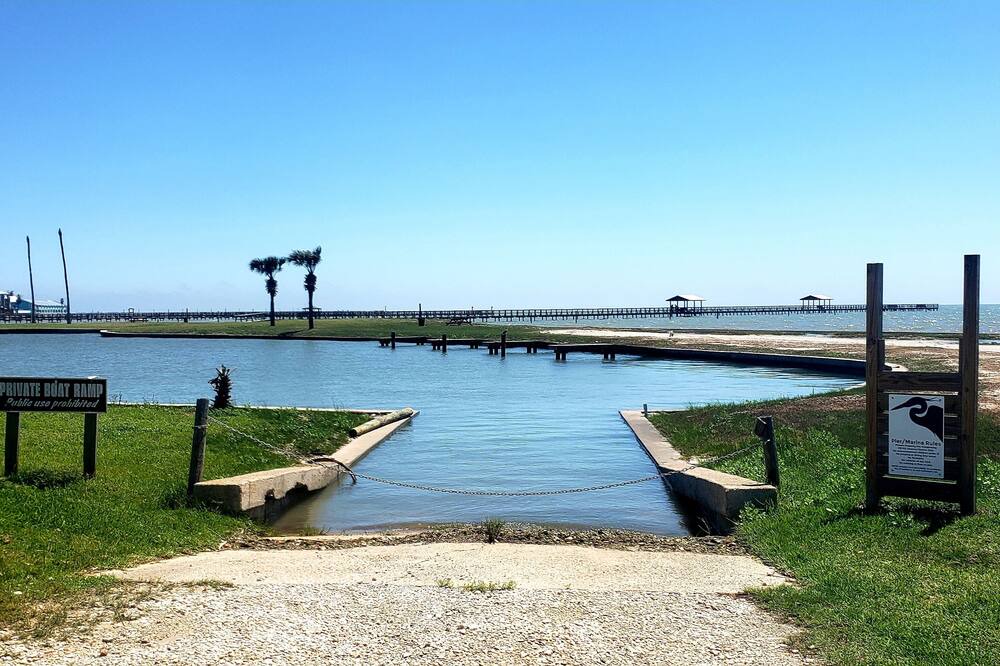 Photo of Others in Sailhouse