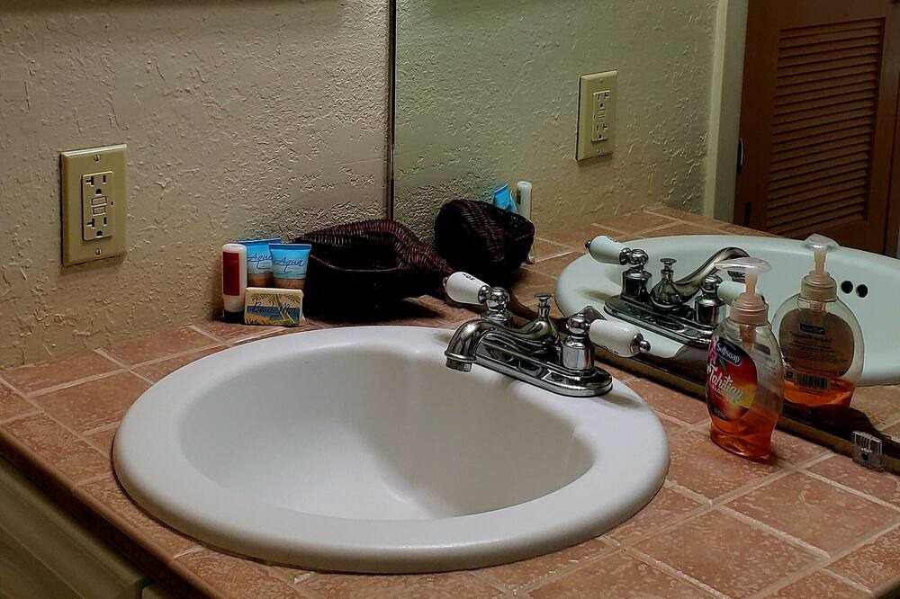 Photo of Bathroom in Sailhouse