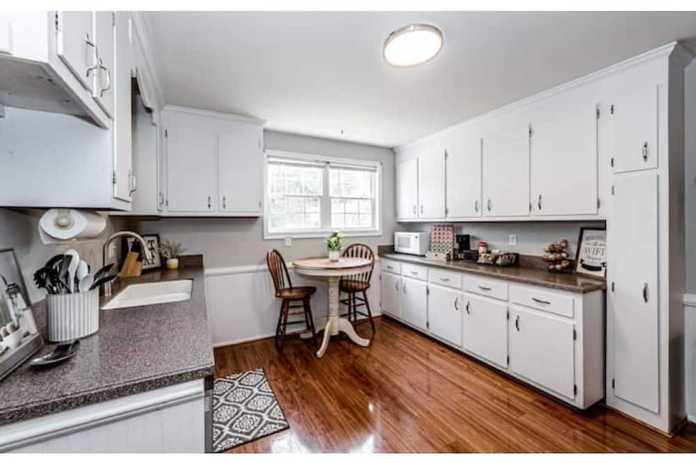 Photo of Kitchen in Midlothian