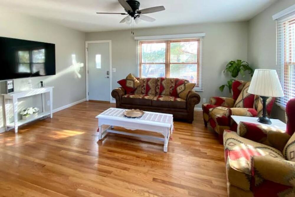 Photo of Livingroom in Bellevue