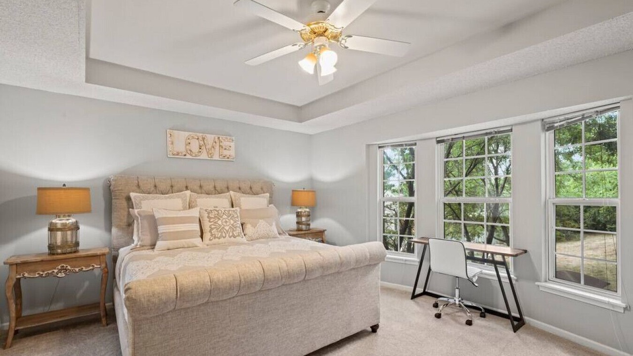 Photo of Livingroom in Shawnee
