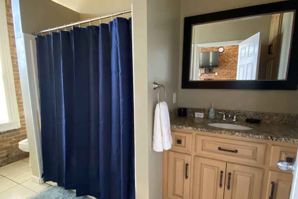 Photo of Bathroom in Russellville