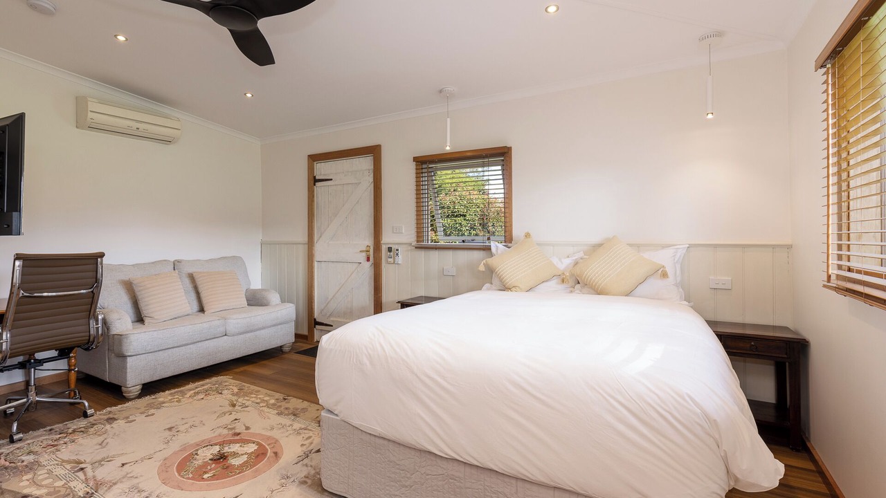 Photo of Bedroom in Sale