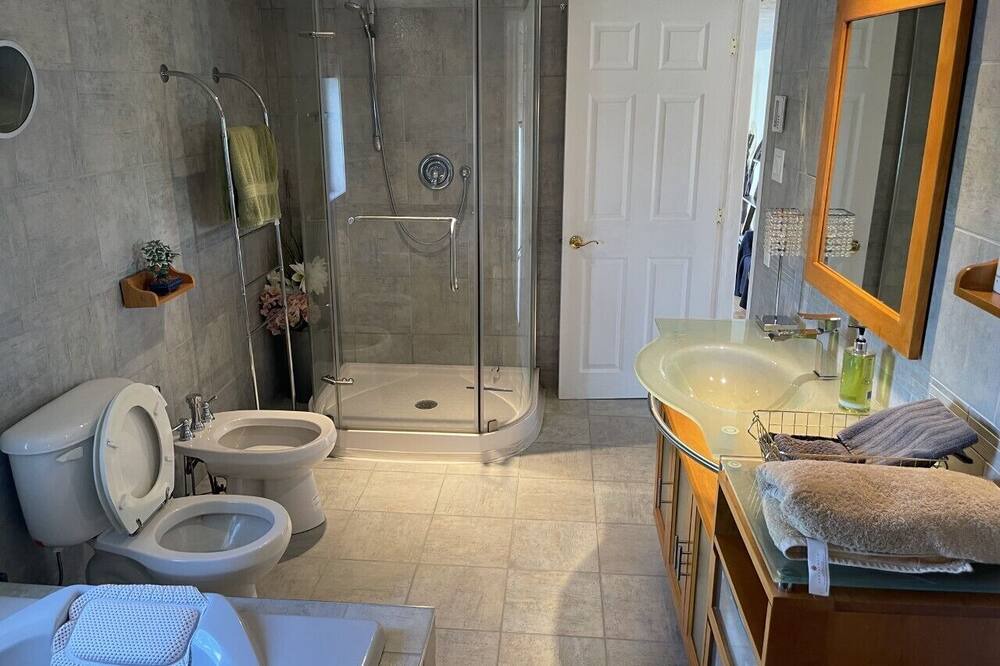 Photo of Bathroom in Sherbrooke