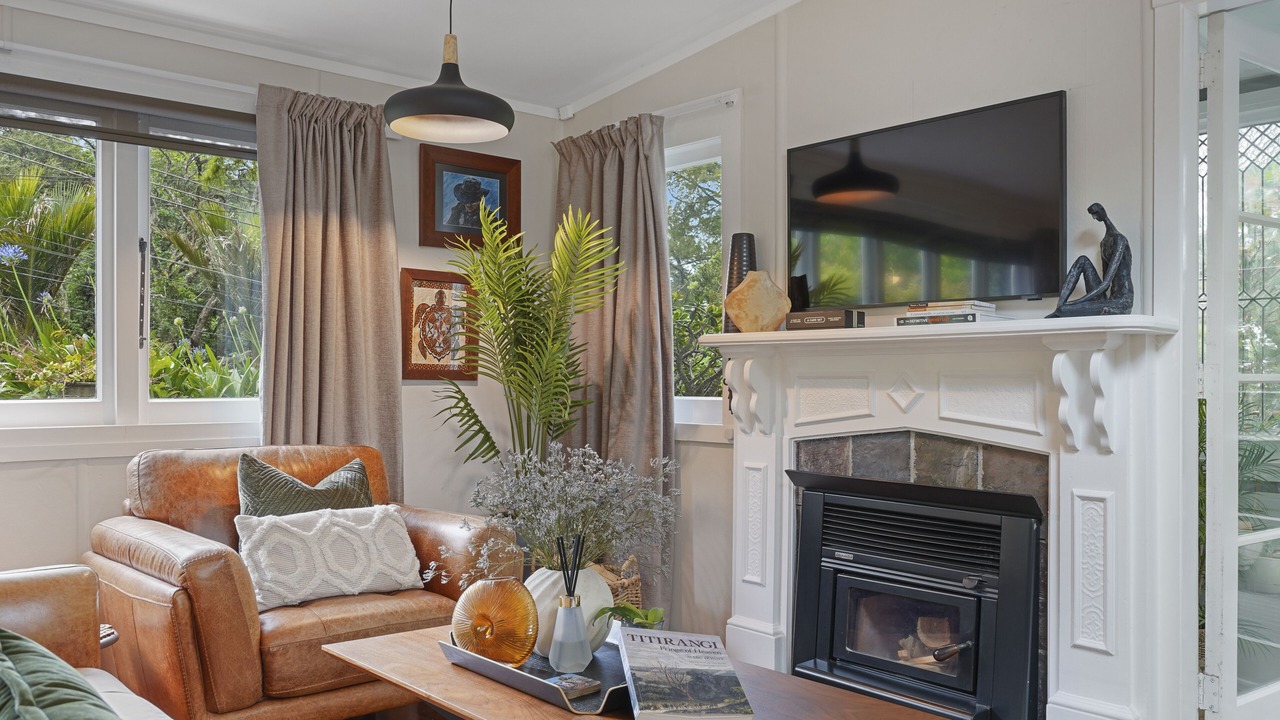 Photo of Livingroom in Titirangi
