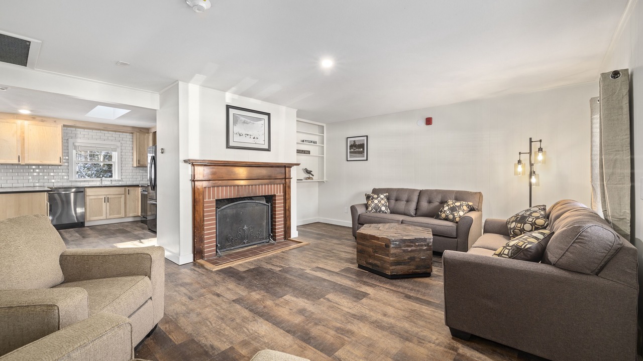 Photo of Others in Bartlett