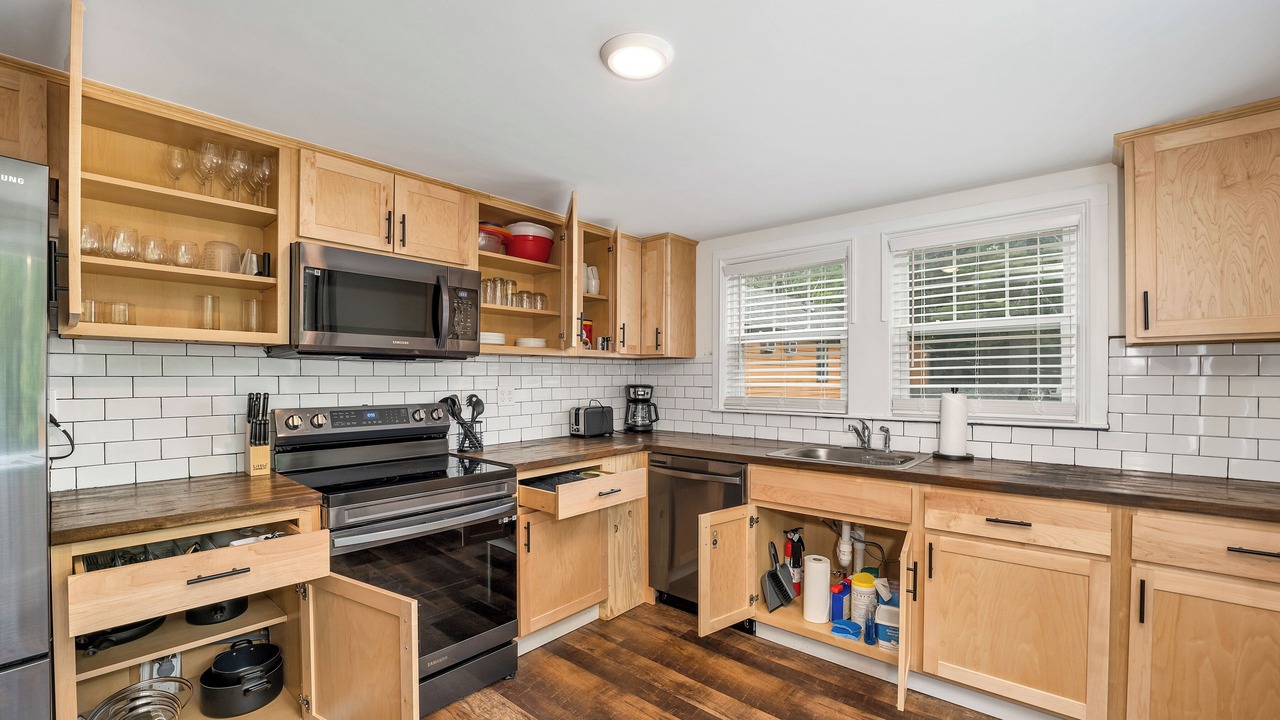 Photo of Others in Bartlett