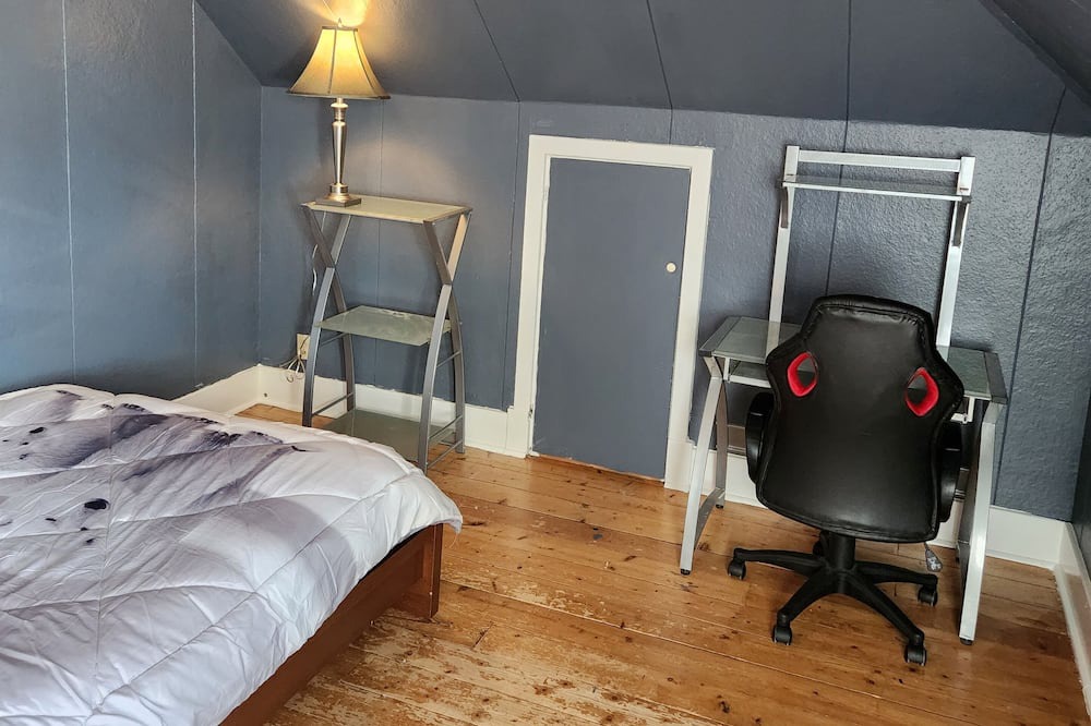 Photo of Bedroom in Portneuf