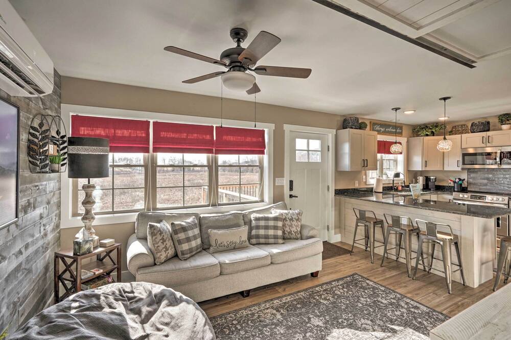 Photo of Livingroom in Saugerties