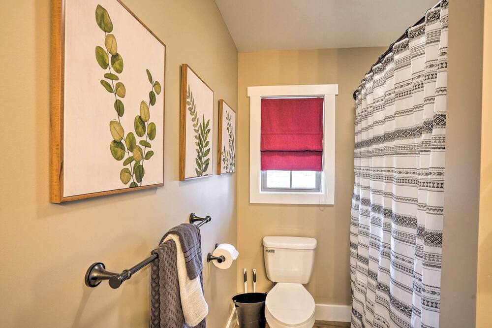 Photo of Bathroom in Saugerties