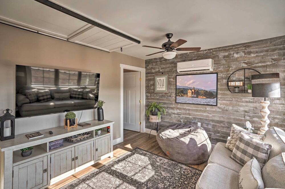 Photo of Bedroom in Saugerties