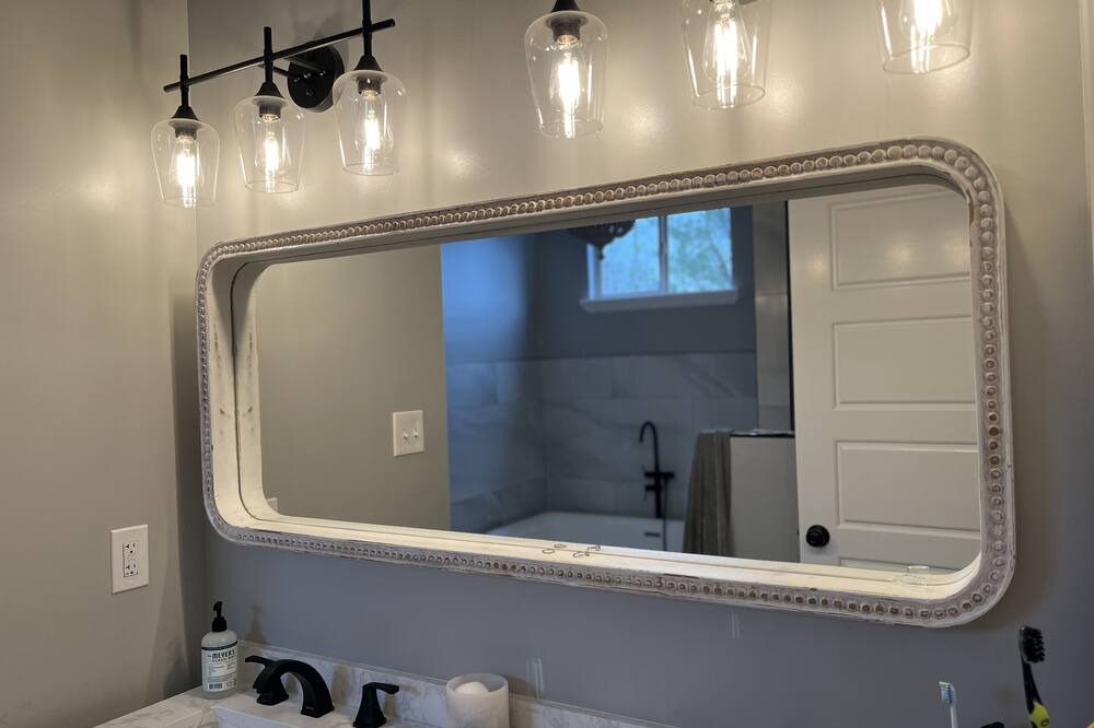 Photo of Bathroom in Arabi