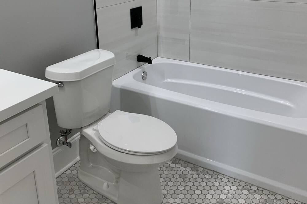 Photo of Bathroom in Arabi