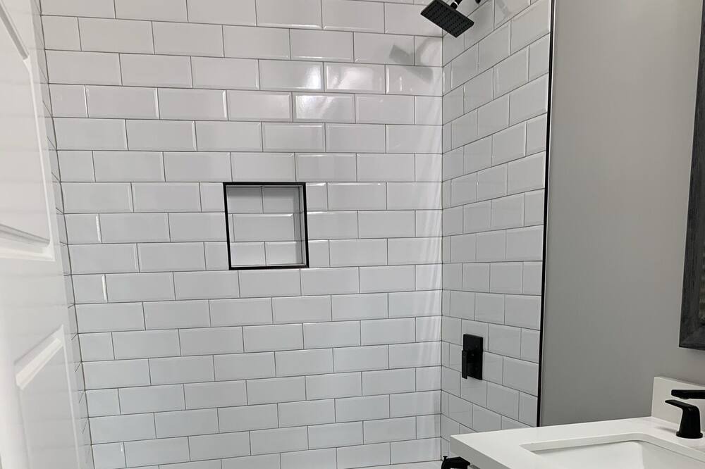 Photo of Bathroom in Arabi