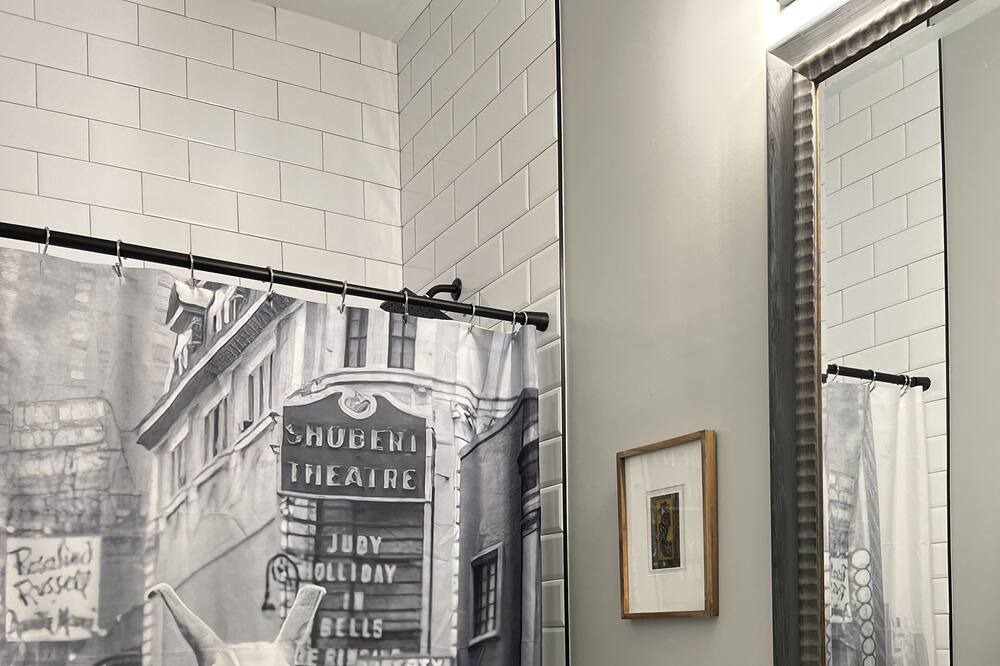 Photo of Bathroom in Arabi