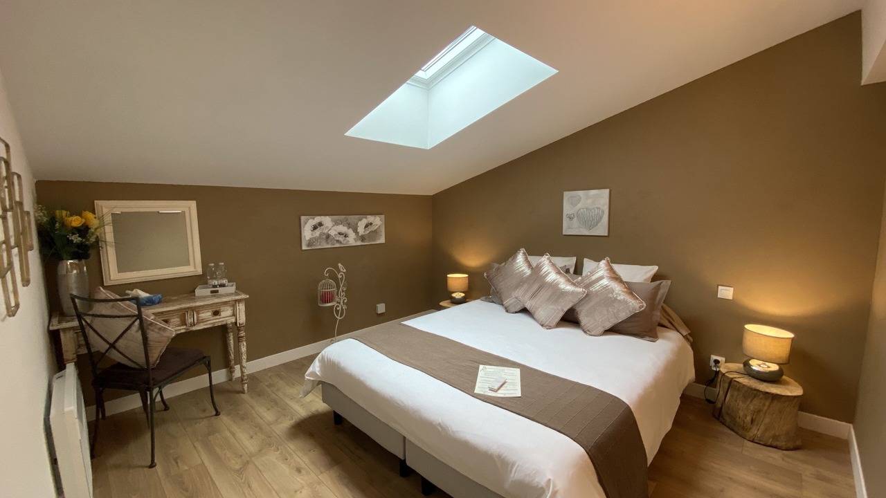 Photo of Others in Berson