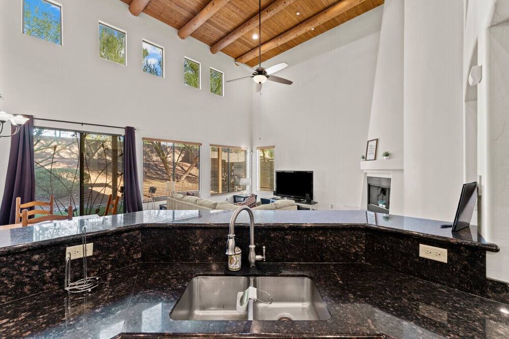 Photo of Kitchen in Rincon Trails
