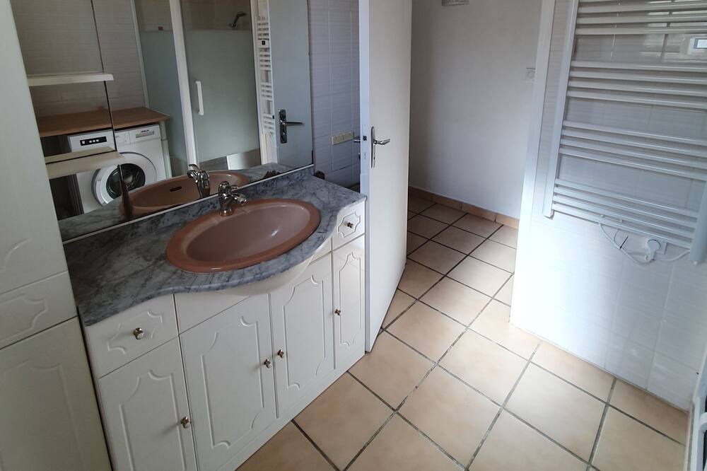 Photo of Bathroom in Bages