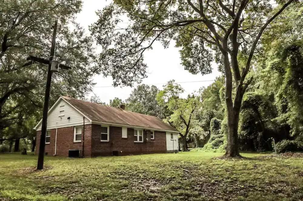 Photo of Outdoor in Millington