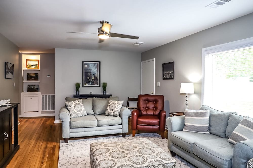 Photo of Livingroom in Millington