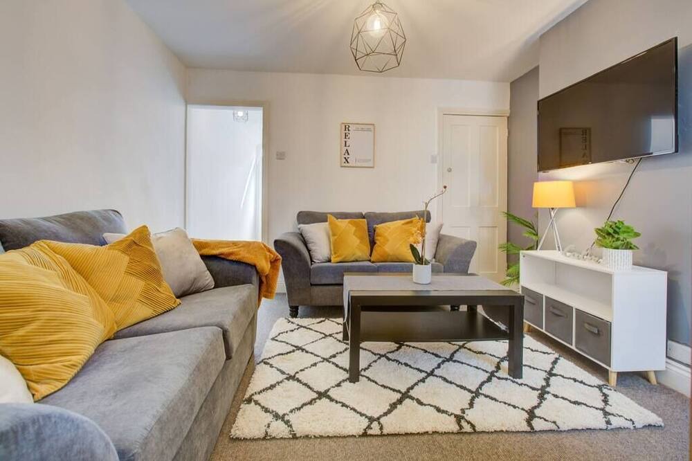 Photo of Livingroom in Reading