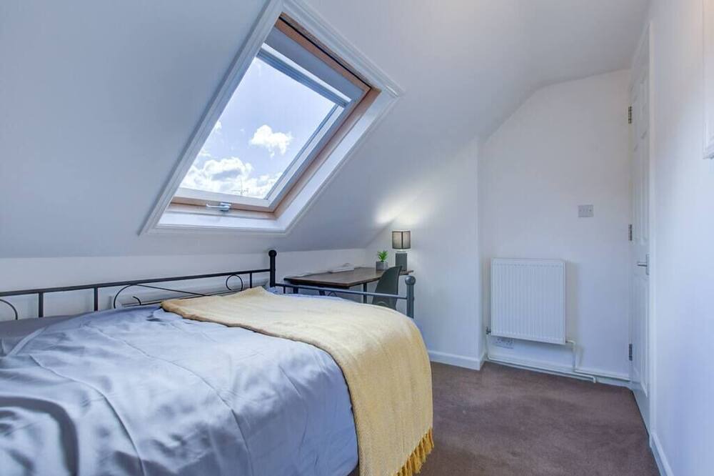 Photo of Bedroom in Reading